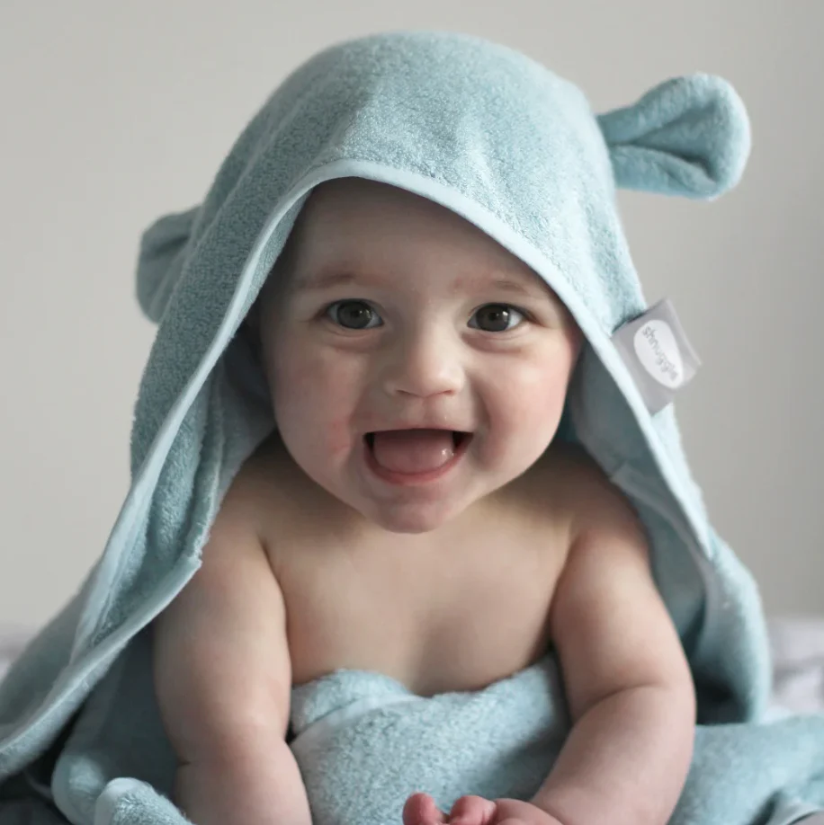 Shnuggle Toalha/Avental de Banho com Capuz Cinza