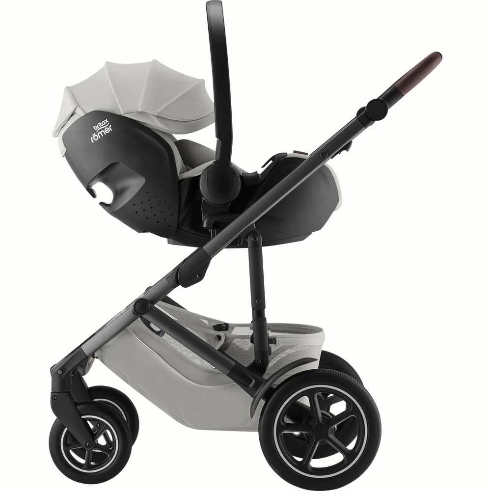 Britax romer Trio Smile 5Z Lux Linen Grey + Base Isofix