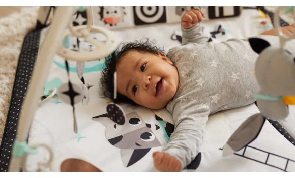 Tiny Love Ginásio Black & White Magic Tales