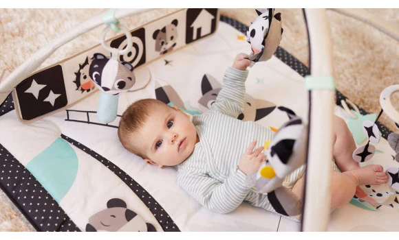 Tiny Love Ginásio Black & White Magic Tales