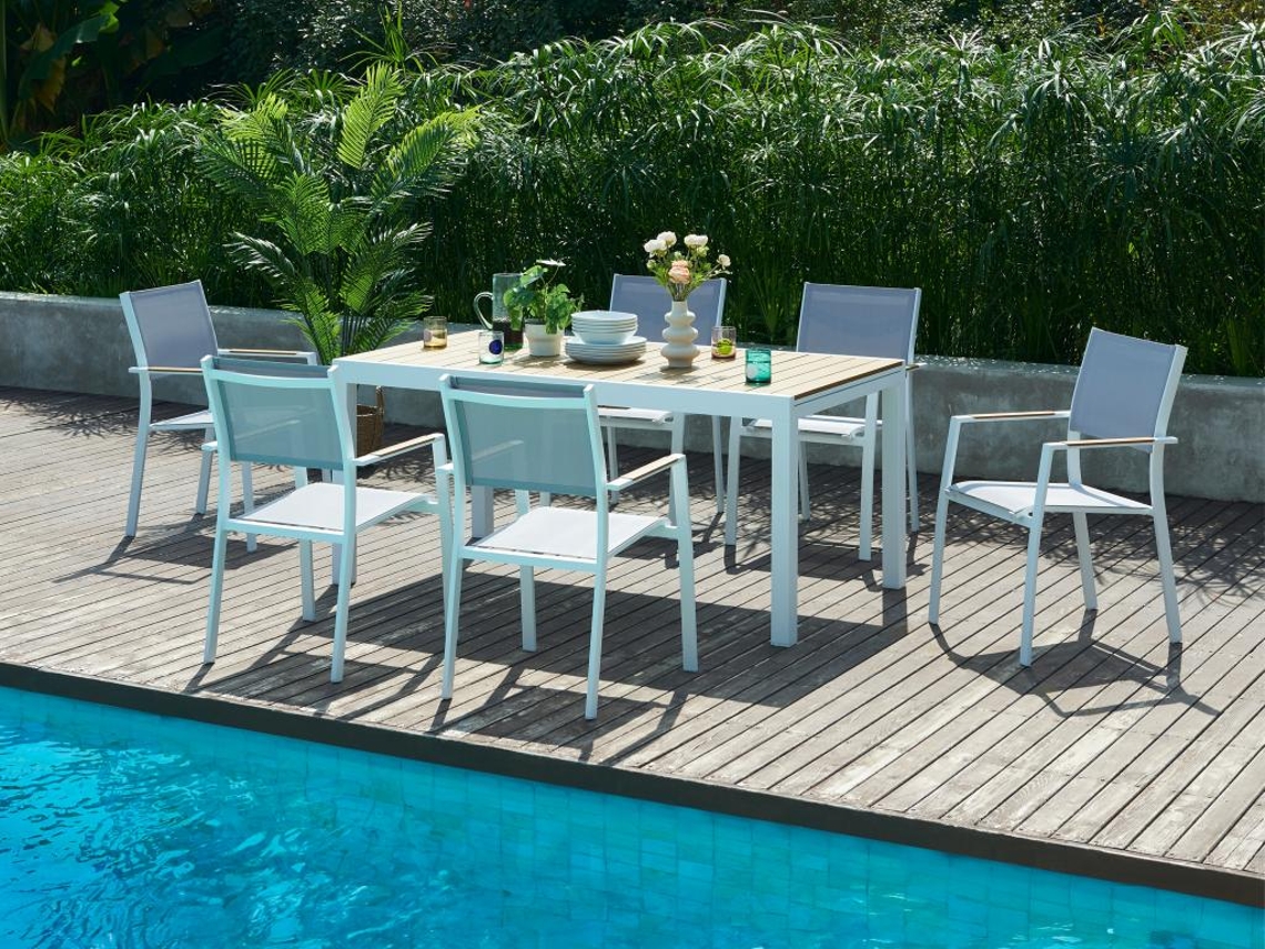 Conjunto de 2 cadeiras de jardim empilháveis em alumínio e textilene cinzento claro e branco Macila by MYLIA