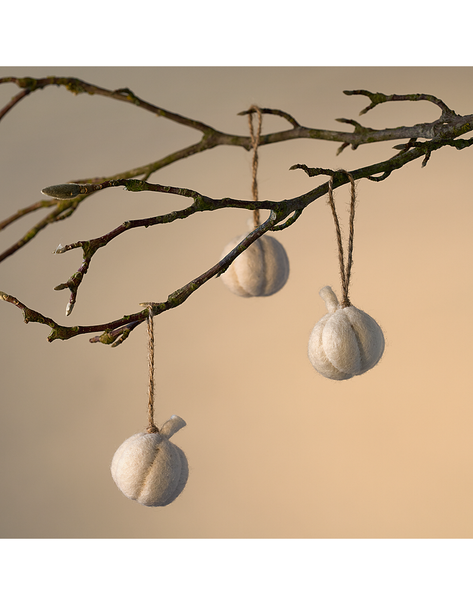 Felt Pumpkin Decorations – Set of 6