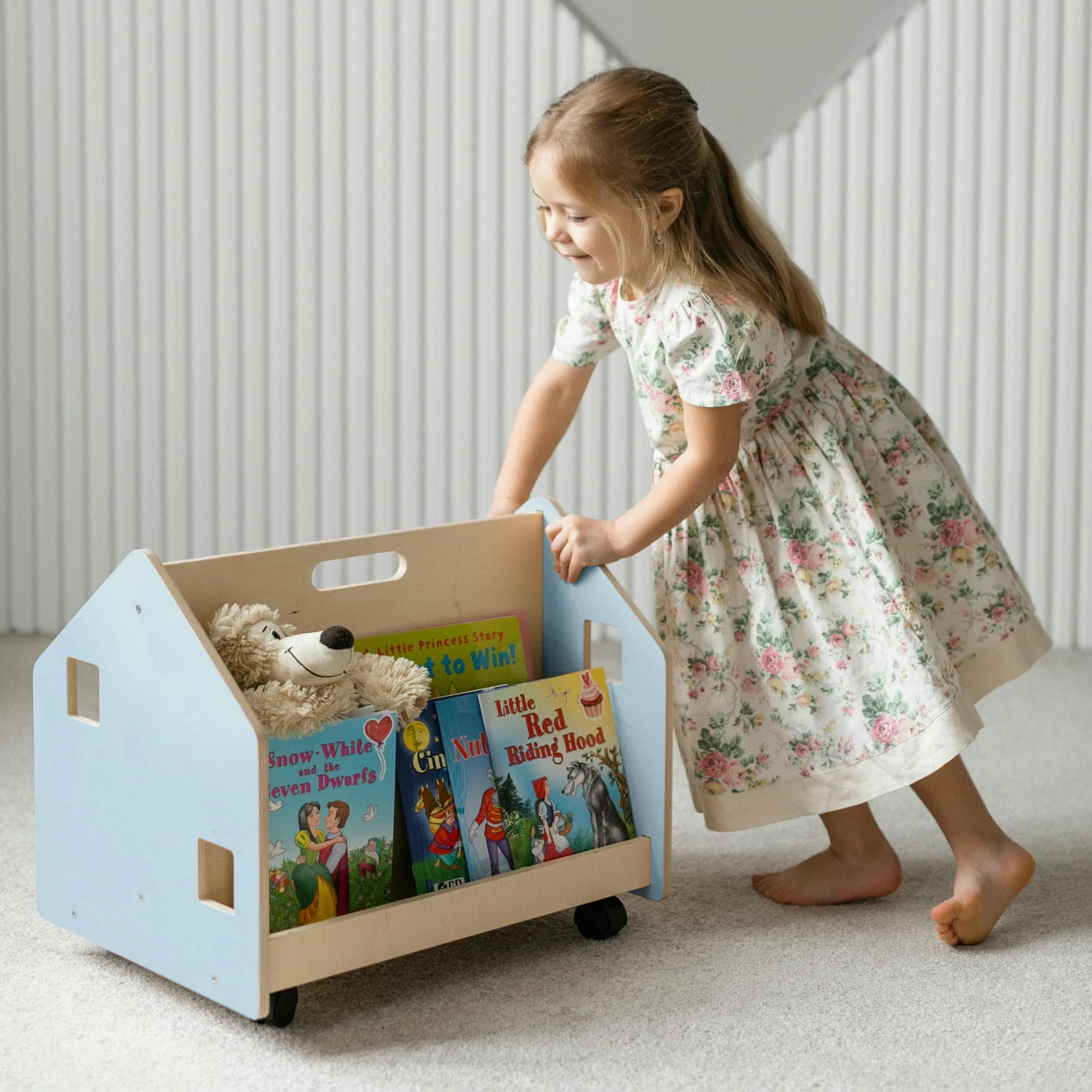 Libreria reversibile su ruote BusyKids - celeste