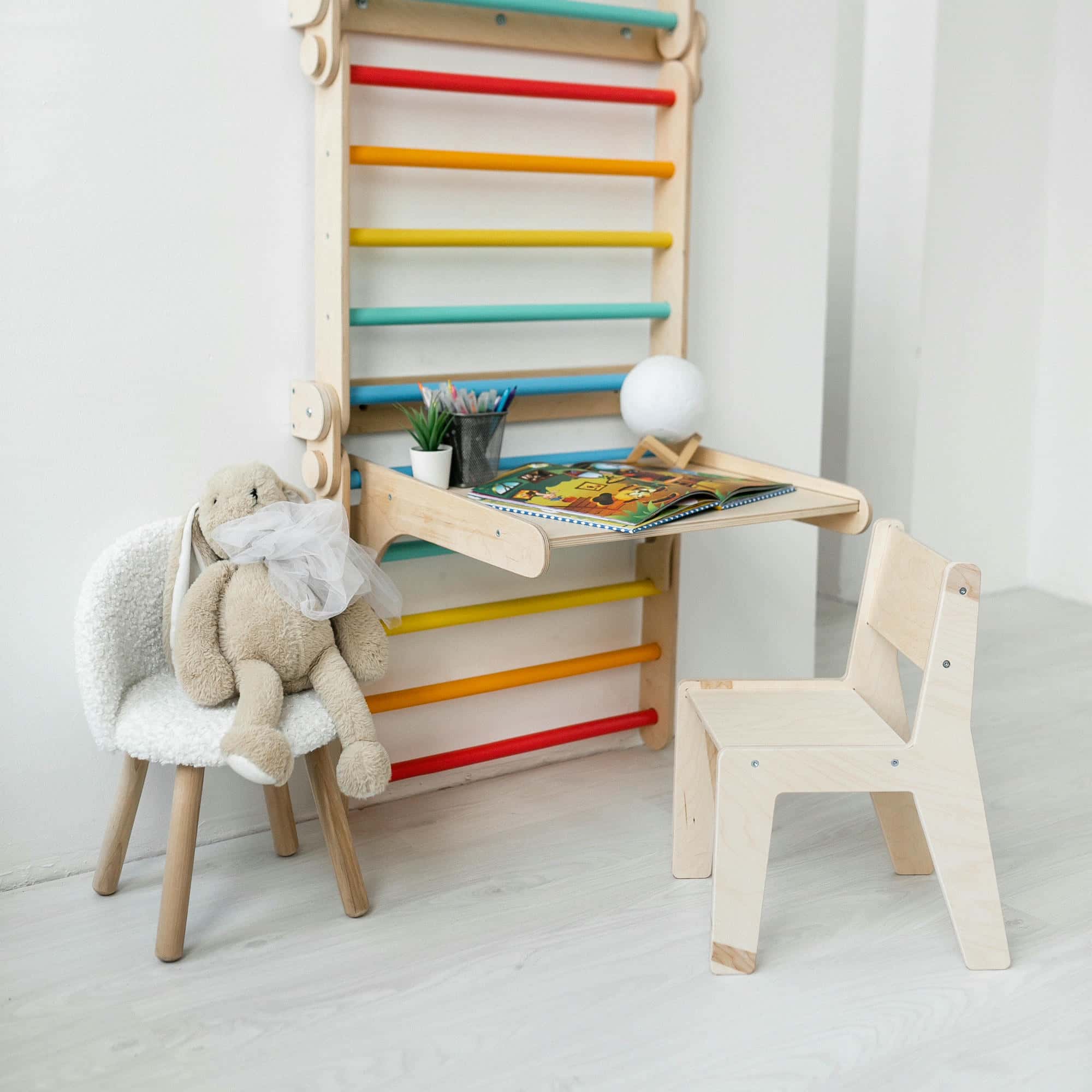 Tavolino fissato per la Struttura per arrampicata BusyKids