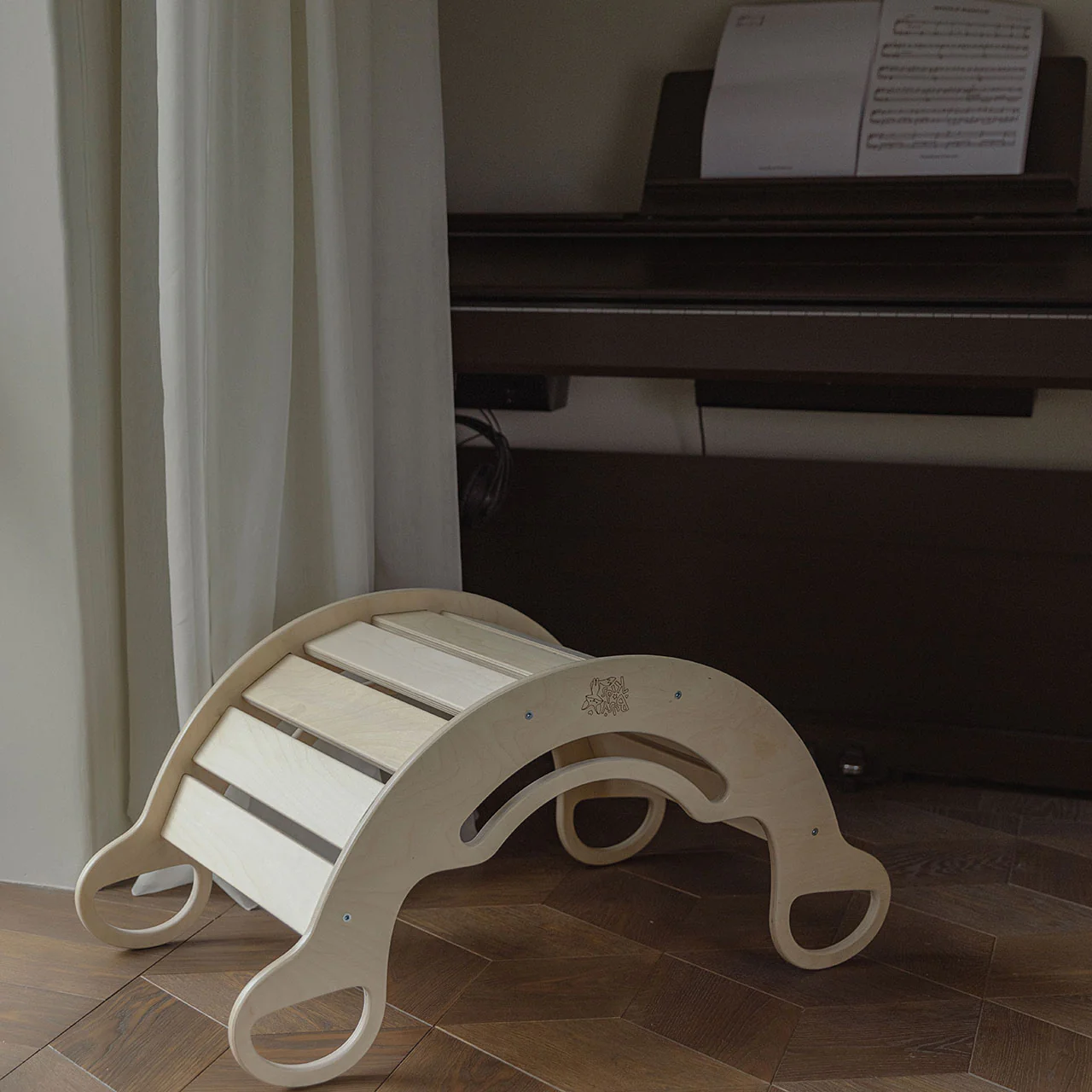 Arco Montessori/ Dondolo Montessori in legno