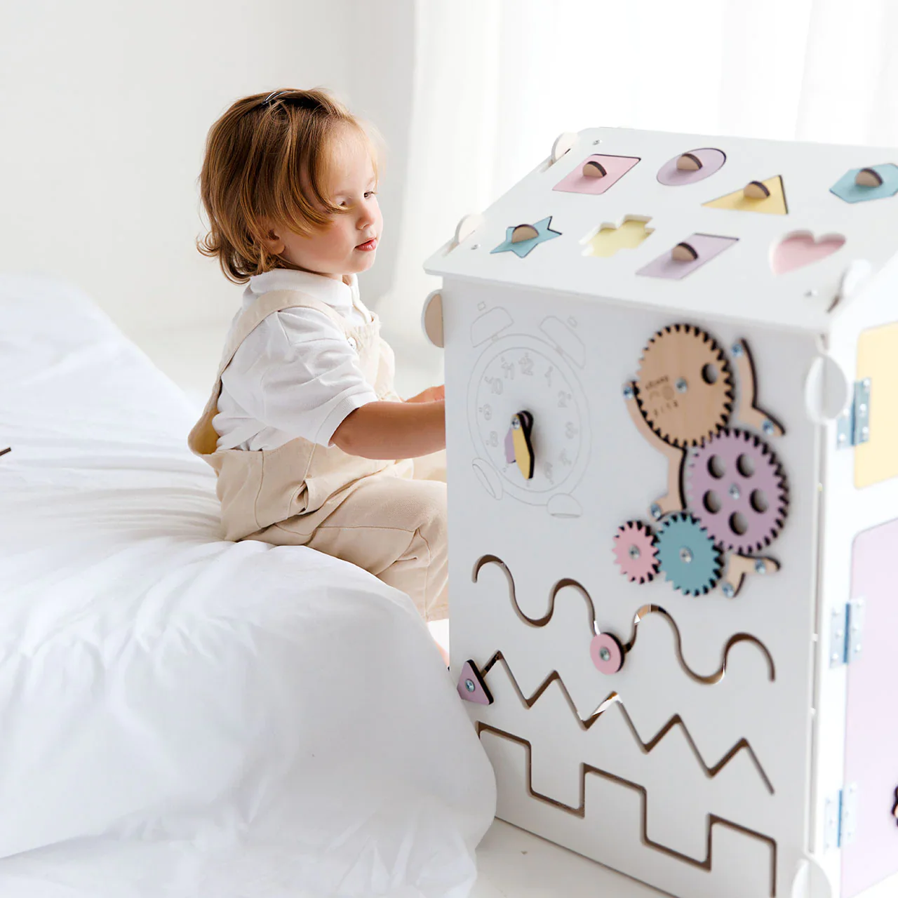 Casetta Montessori in Legno Pastello Bianco – Edizione Limitata