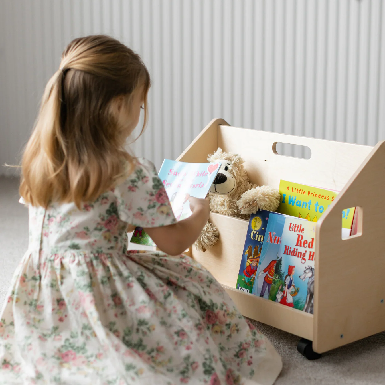 Libreria reversibile su ruote BusyKids - Natura