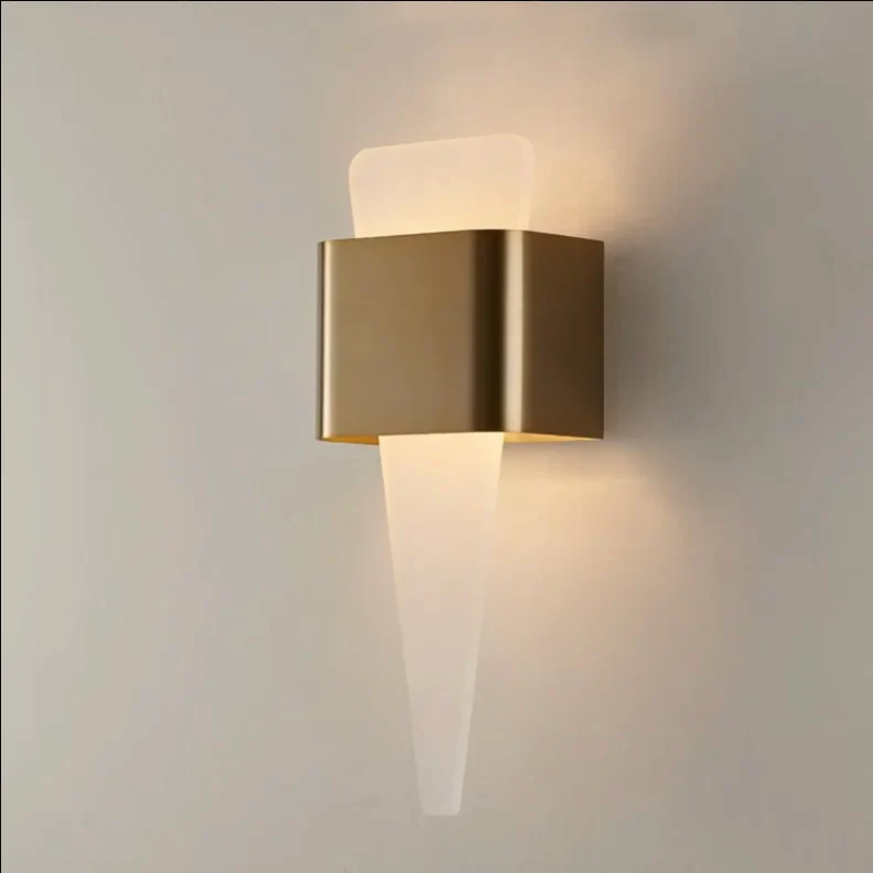 Mies | Wall Lamp in the Shape of Shark Tooth