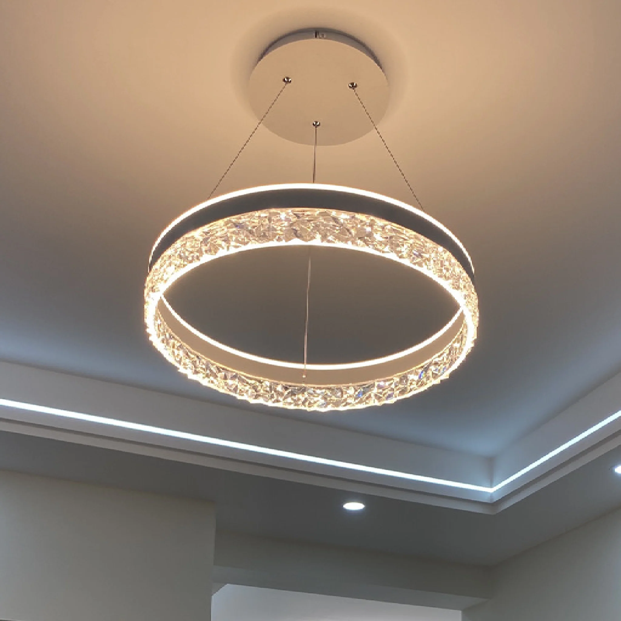 Chatel-Saint-Denis | Crystal Chandelier in the Shape of Ring