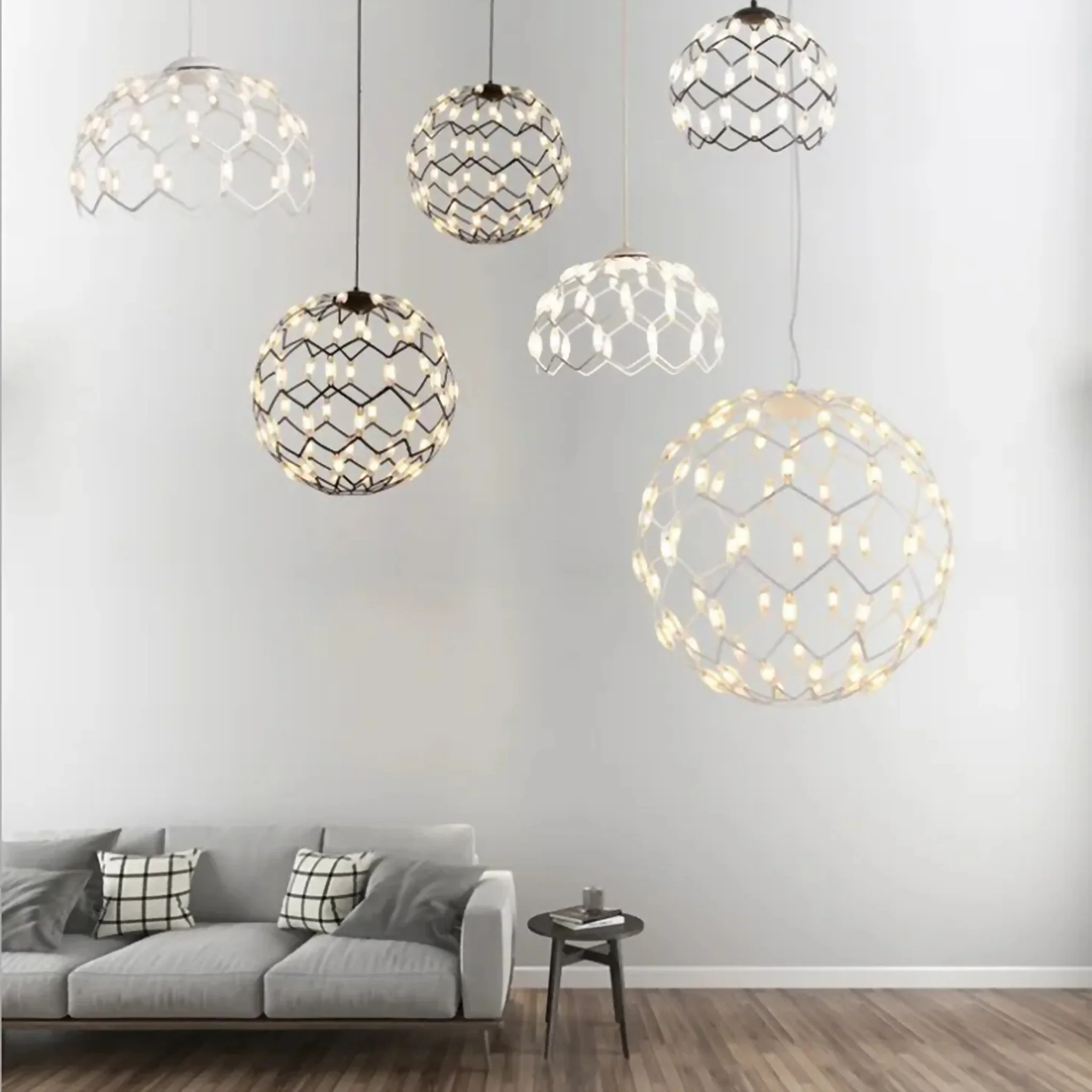 Acquarica del Capo | Modern Ball-Shaped Pendant Chandelier