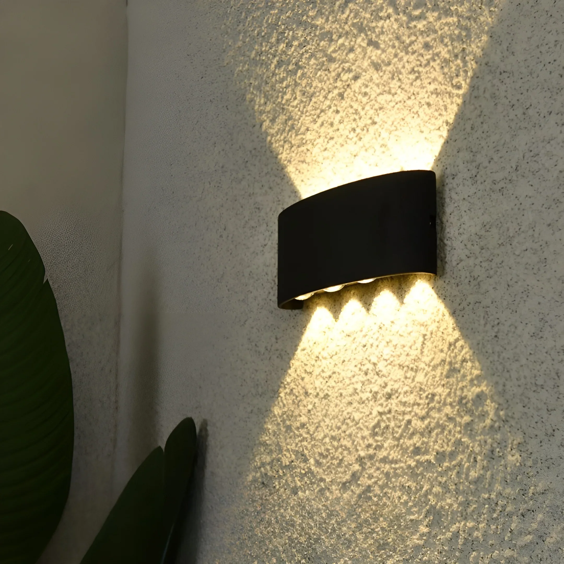 Minimalist Outdoor LED Wall Light - Black Aluminum Modern Fixture