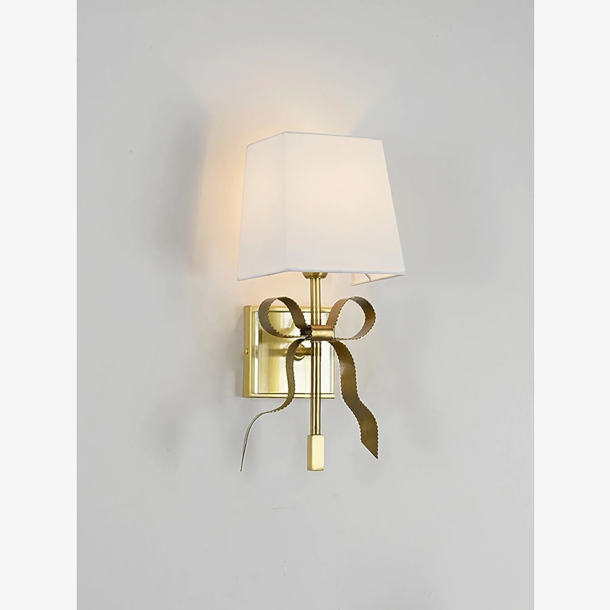 Paterna | Retro LED Copper Wall Light