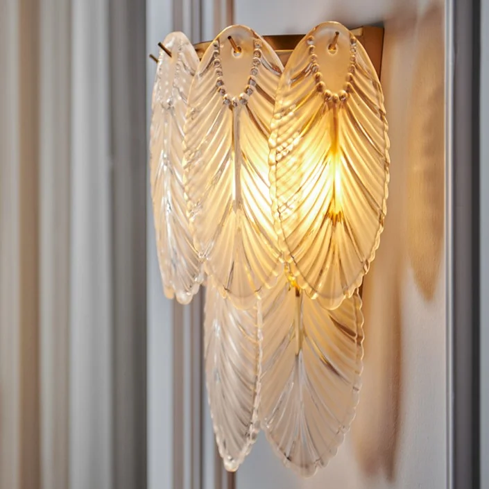 Modern Wall Lamp in the Shape of Feather for Living Room, Bedroom