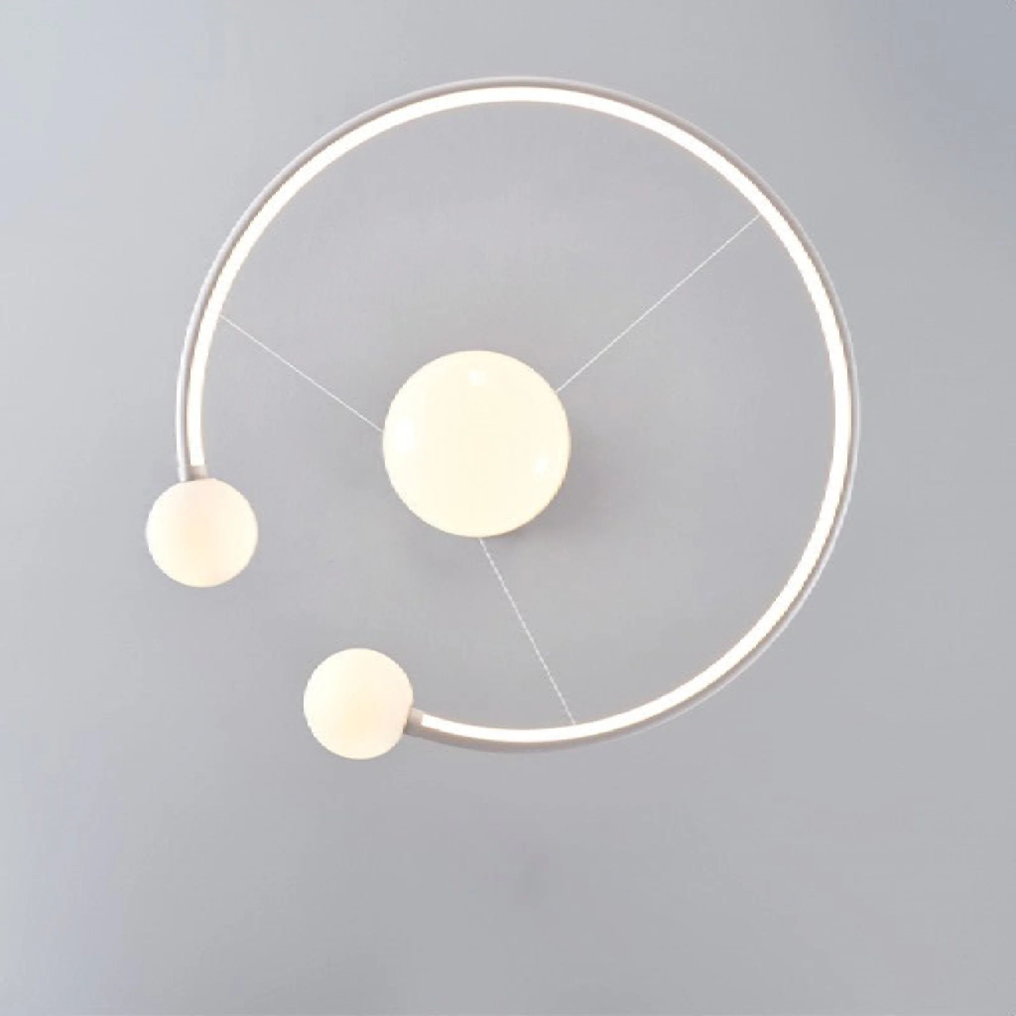 Broc | Pendant Lamp in the Shape of Hanging Balls