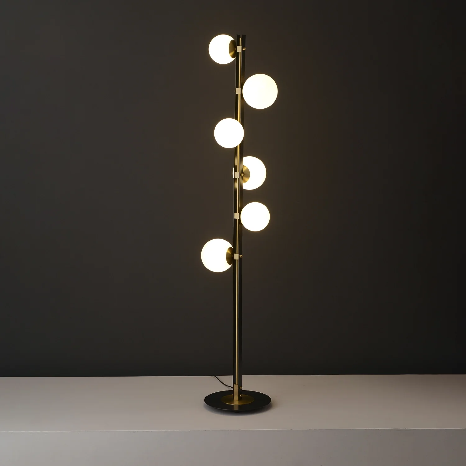 Mid Century Contemporary Standing Light Twisted Design Multiple Light Globe Shade