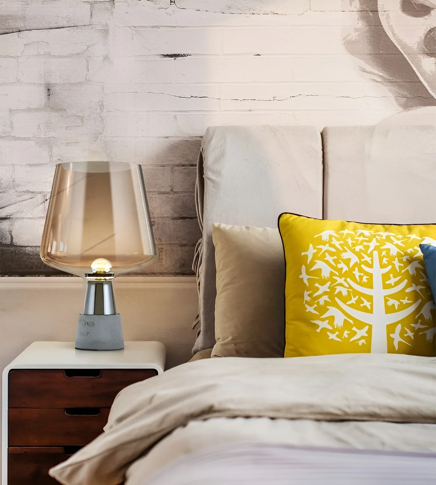 Greifensee | Modern Glass Night Lamp in a Nordic Style