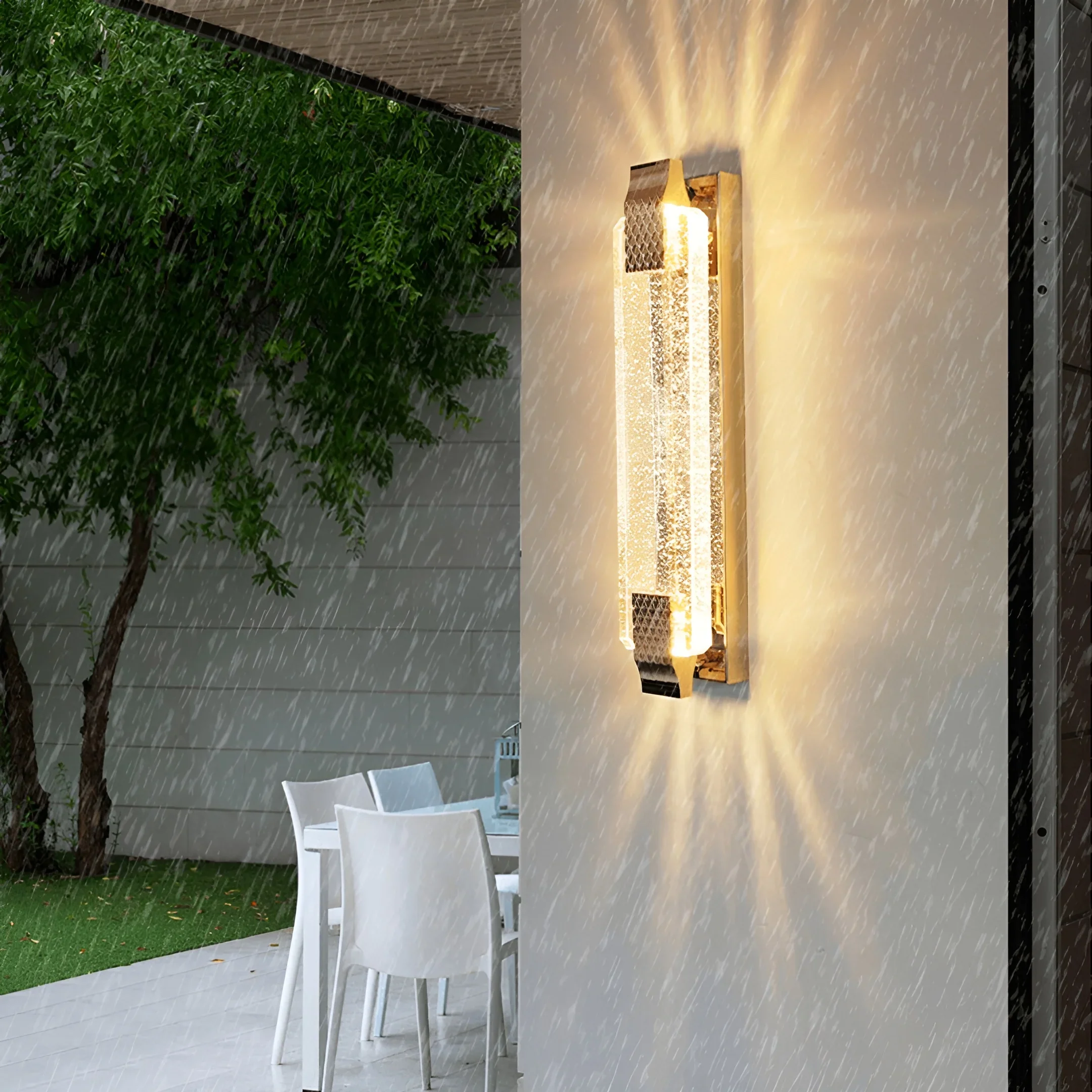 Crystal & Metal Outdoor Wall Light �C Modern Luxe Waterproof Sconce
