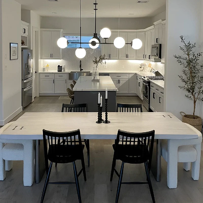 Ilbono | Nordic LED Pendant Light in the Shape of Glass Ball for Dining Room