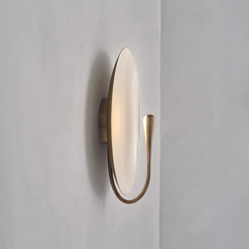 Murten | White Marble Wall Lamp in the Shape of Lens