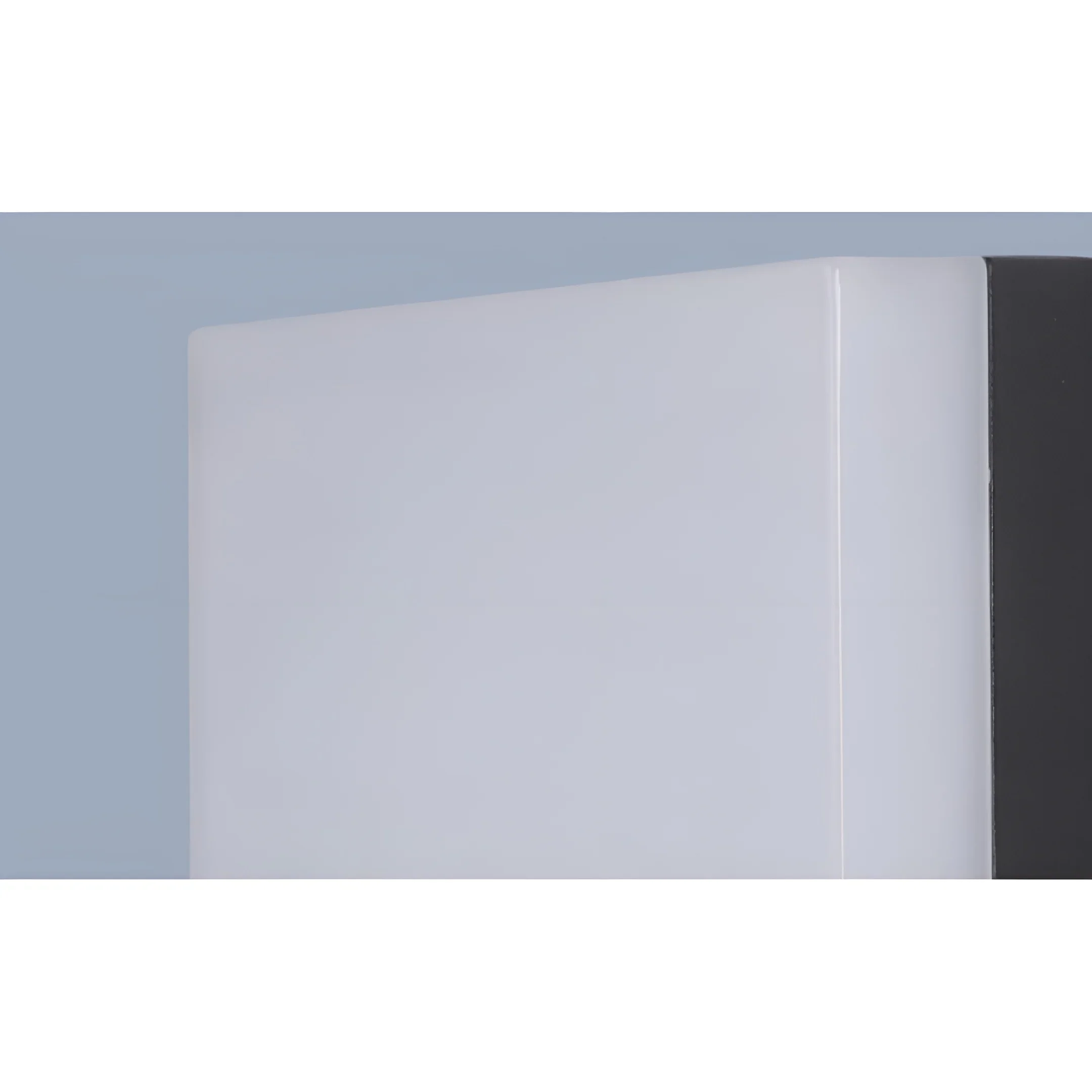 Sleek LED Wall Light for Modern Outdoor Spaces - Waterproof Aluminum Fixture