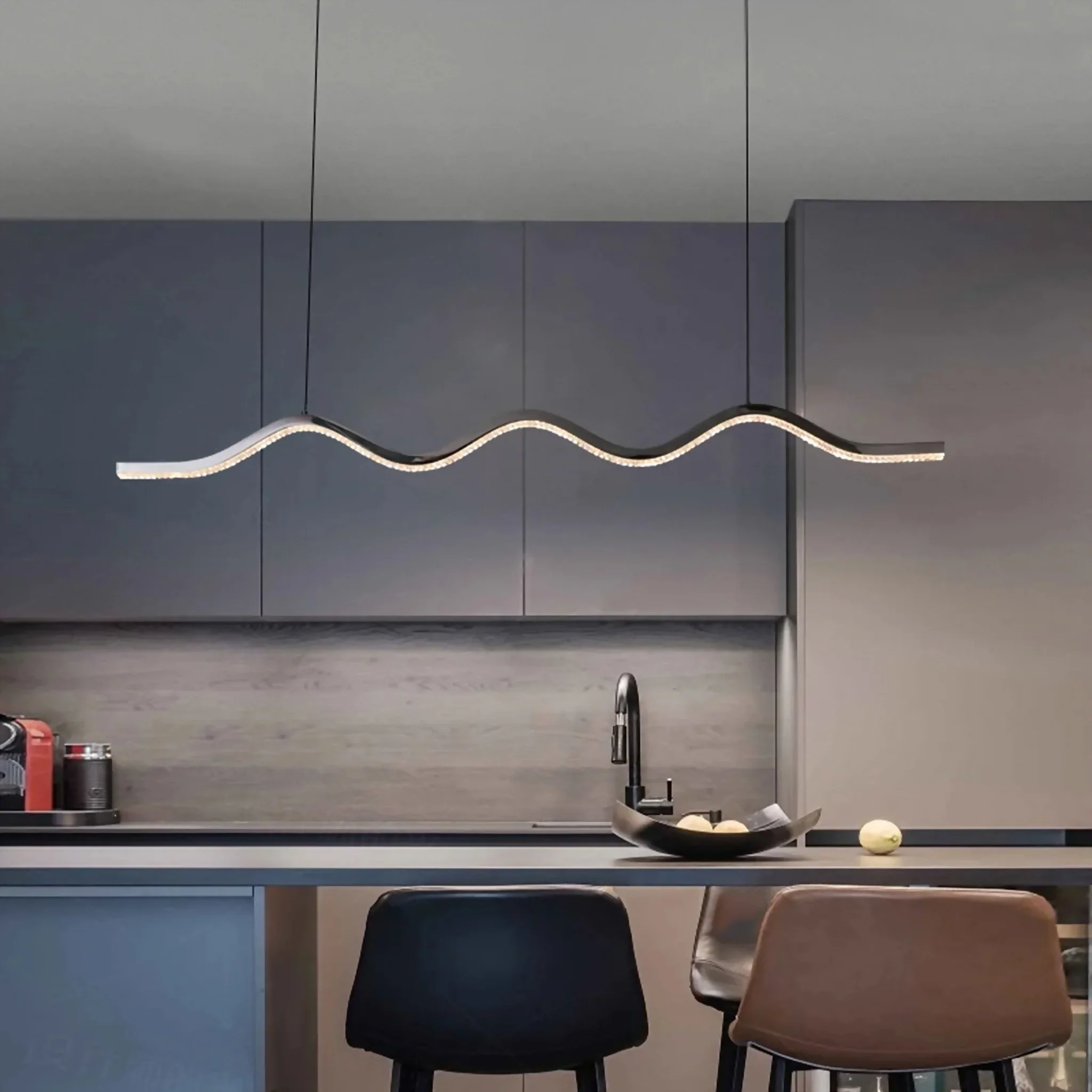 Wave-Shaped Pearl Black Pendant Chandelier