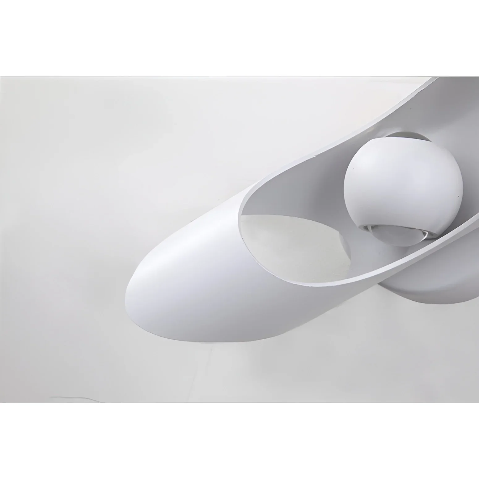 Creative LED Wall Lamp in the Futuristic Style, for Living Room, Bedroom