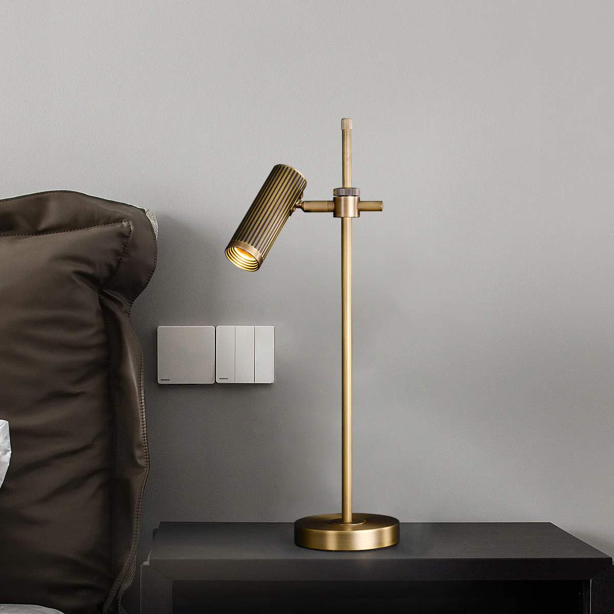 Somerset Bronze Adjustable Table Lamp
