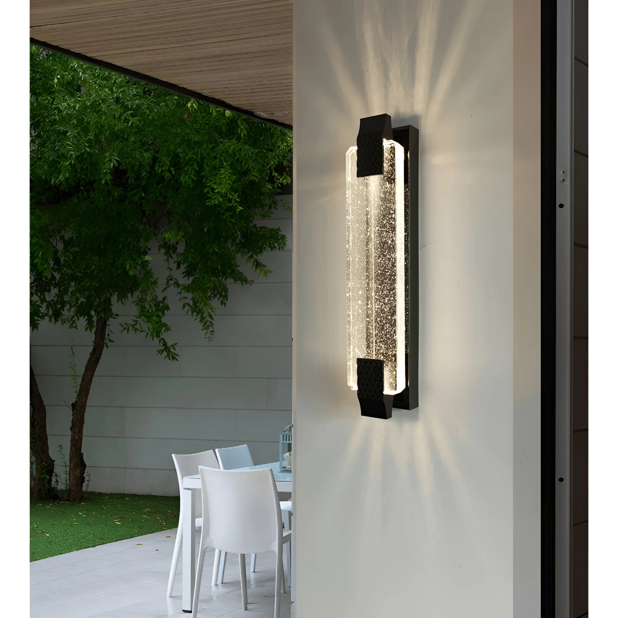 Crystal & Metal Outdoor Wall Light �C Modern Luxe Waterproof Sconce