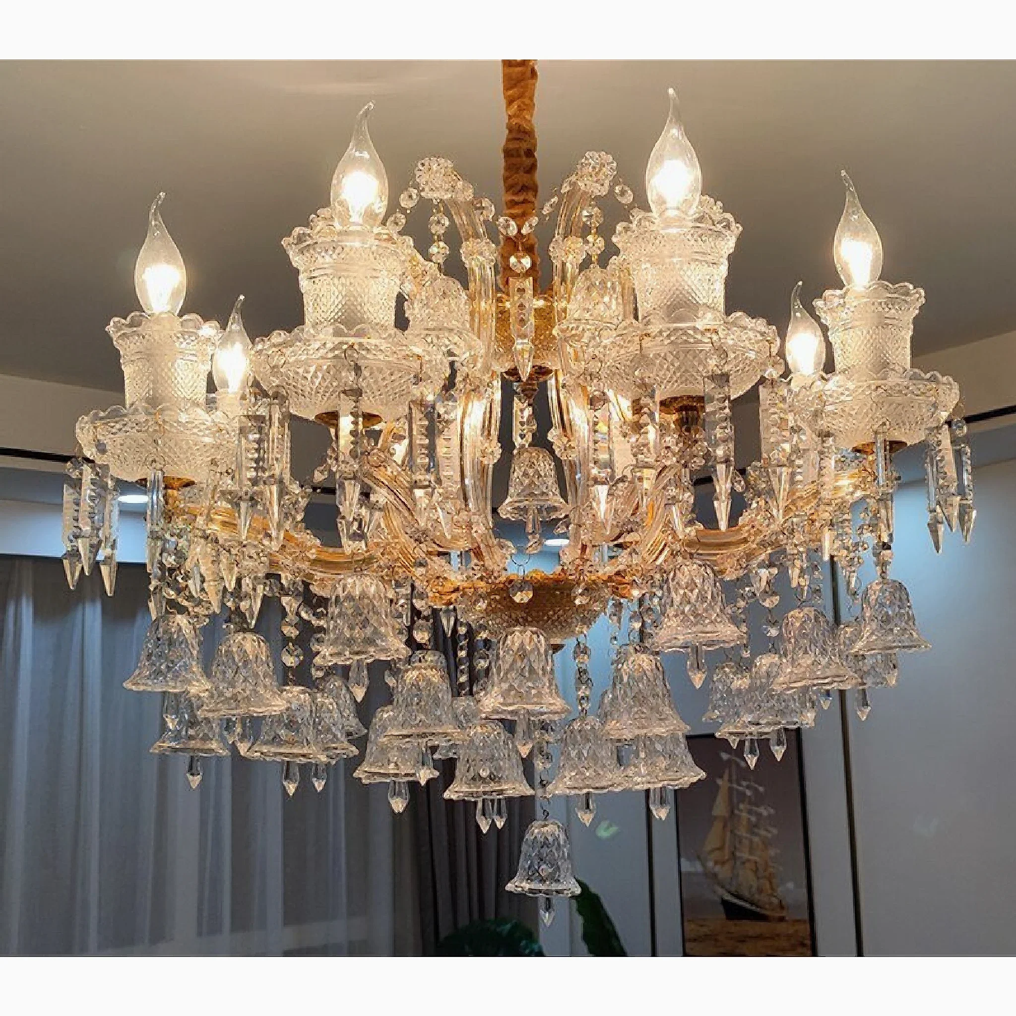 Villars-sur-Glane | European-style Wind Chime Luxury Crystal Candle Chandelier