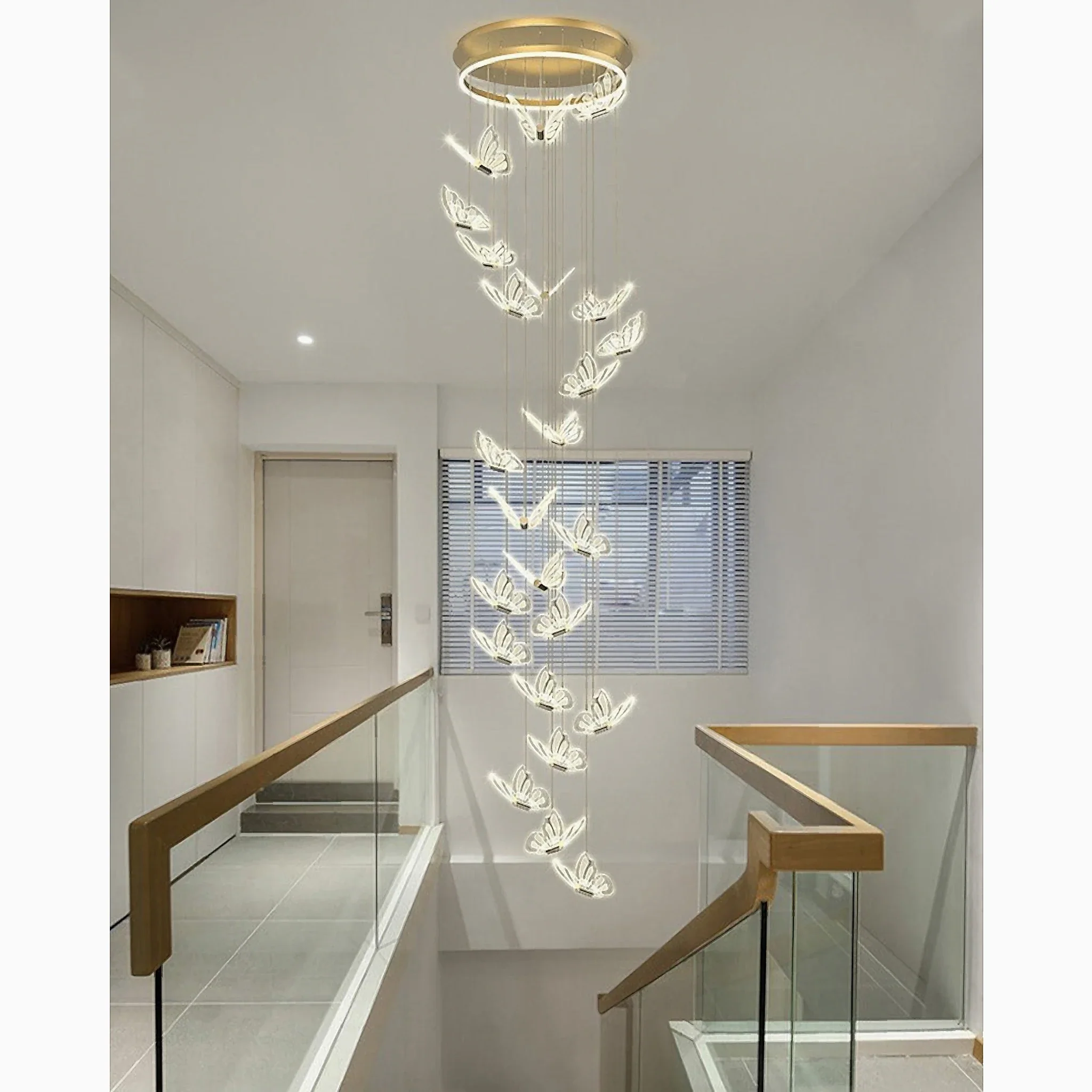 Camogli | Beautiful LED Chandelier with Hanging Butterflies