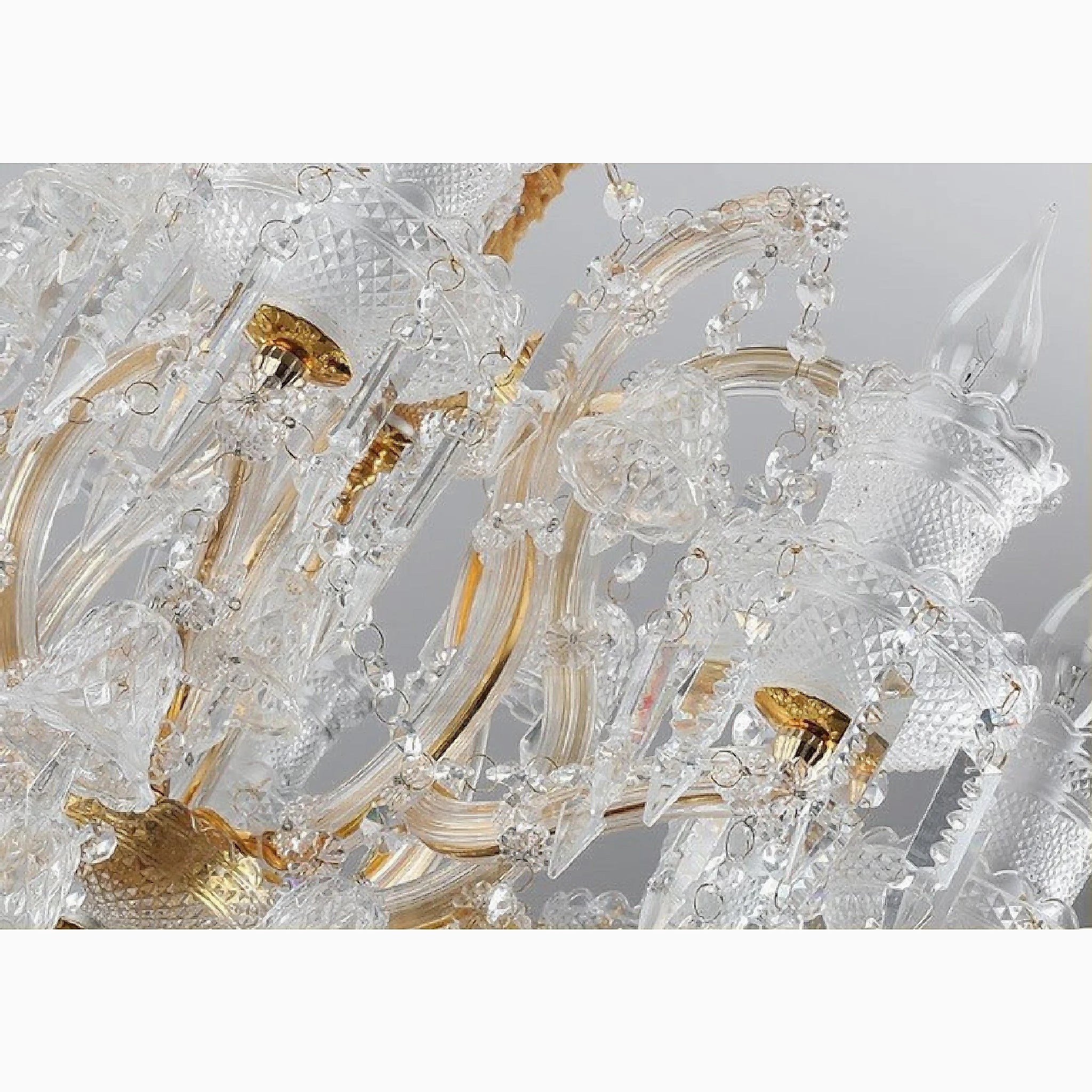 Villars-sur-Glane | European-style Wind Chime Luxury Crystal Candle Chandelier