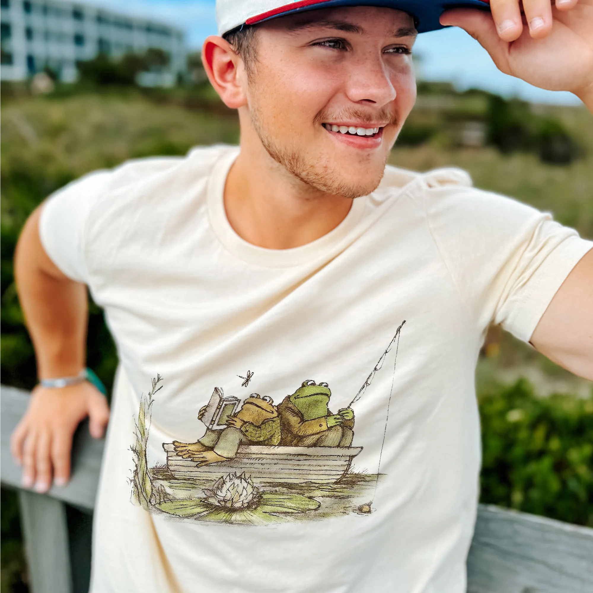 Funny Frog Fishing Shirt �C Frog and Toad Meme Duo �C Wholesome Vintage Animal Tee �C Natural �C Up To 5XL