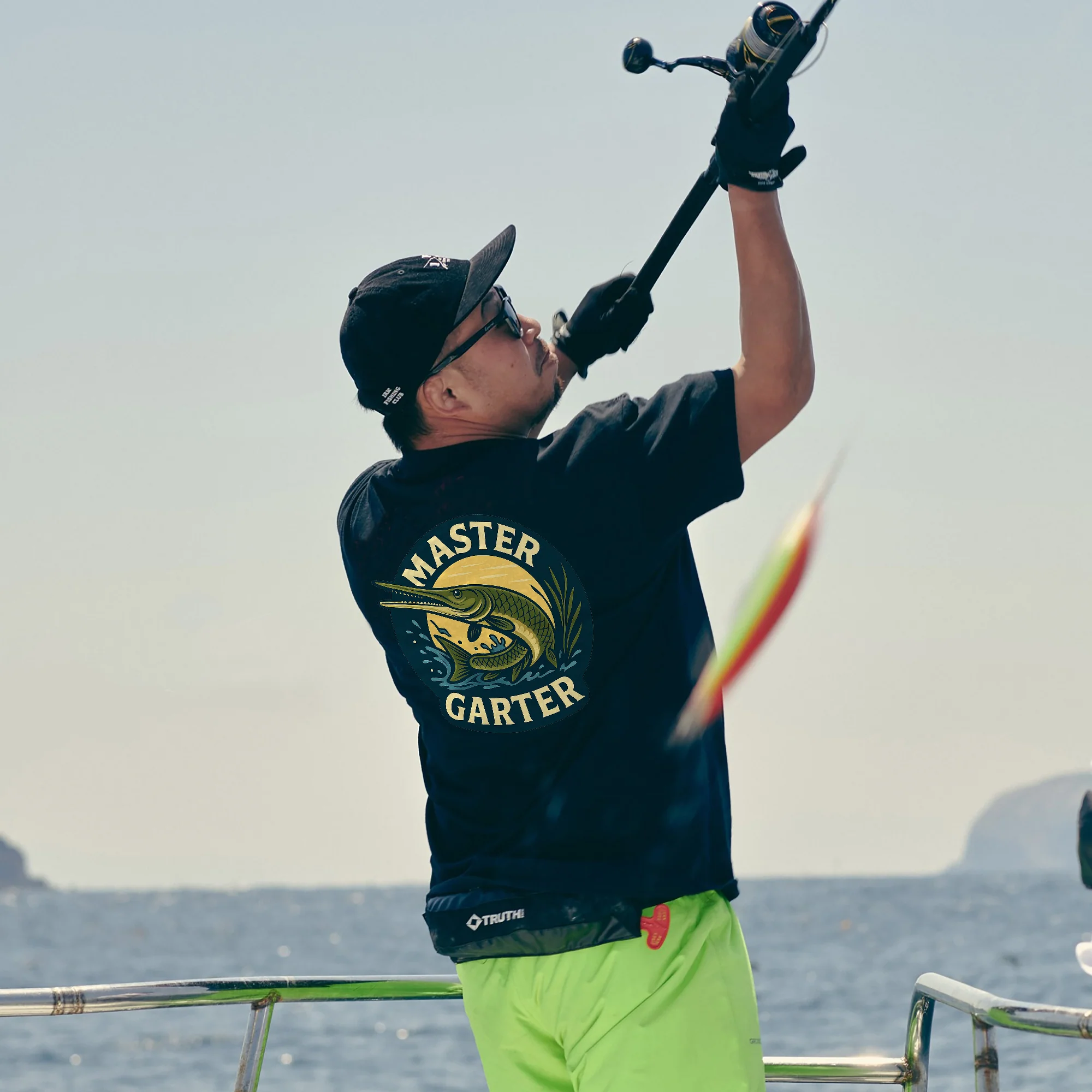 Master Garter Shirt �C Alligator Gar Fishing Tee - Black �C Up To 5XL