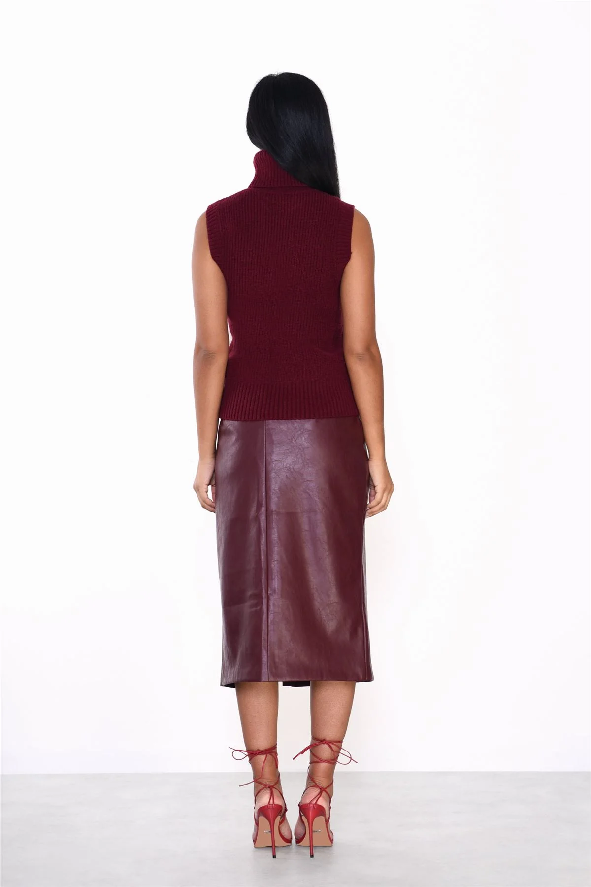 Burgundy Sleeveless Knit-Top