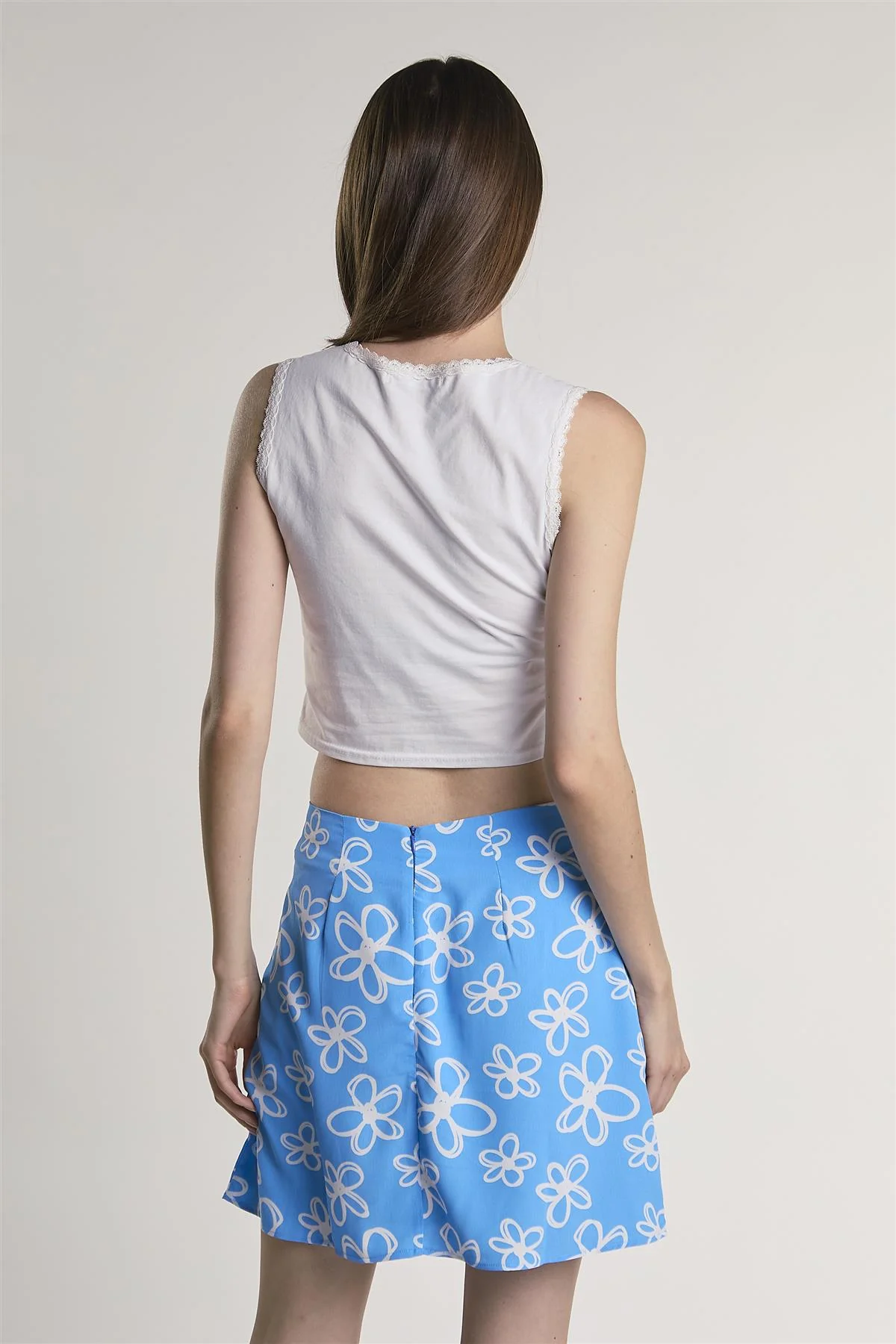 Blue-Scribble-Daisy Side-Slit Mini-Skirt
