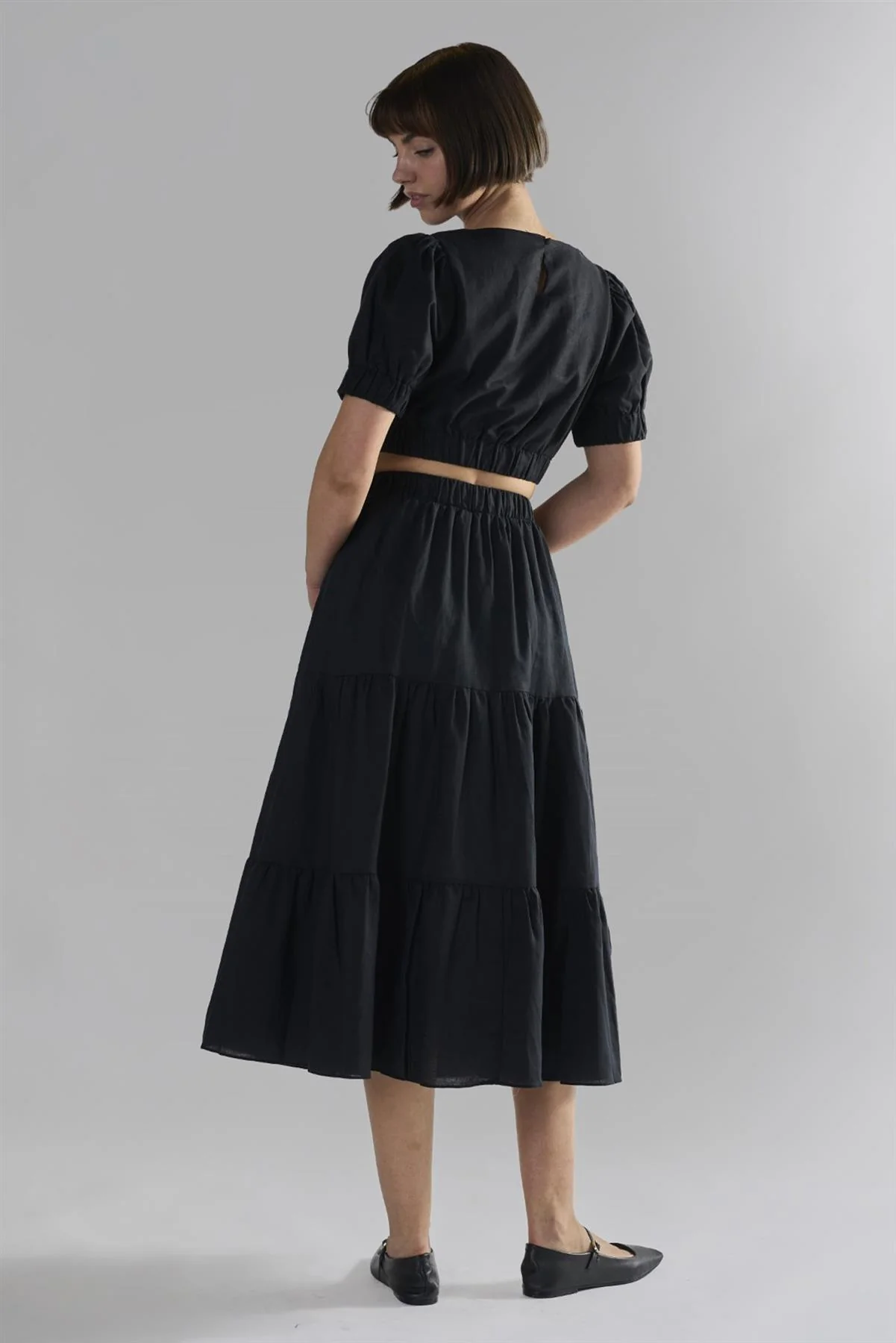 Black Puff-Sleeves Crop Tops