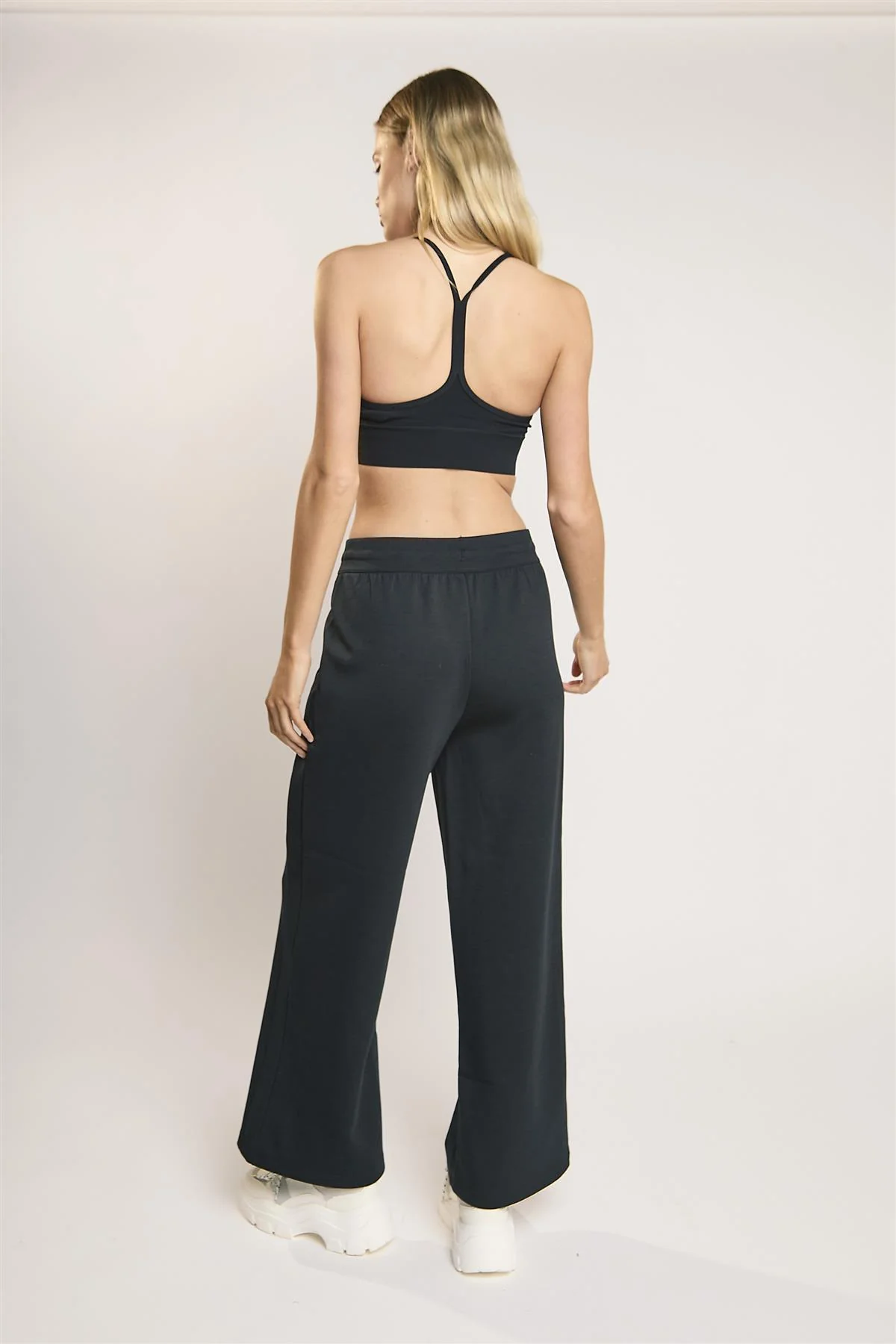 Agon Lounge Black Wide-Leg Joggers.