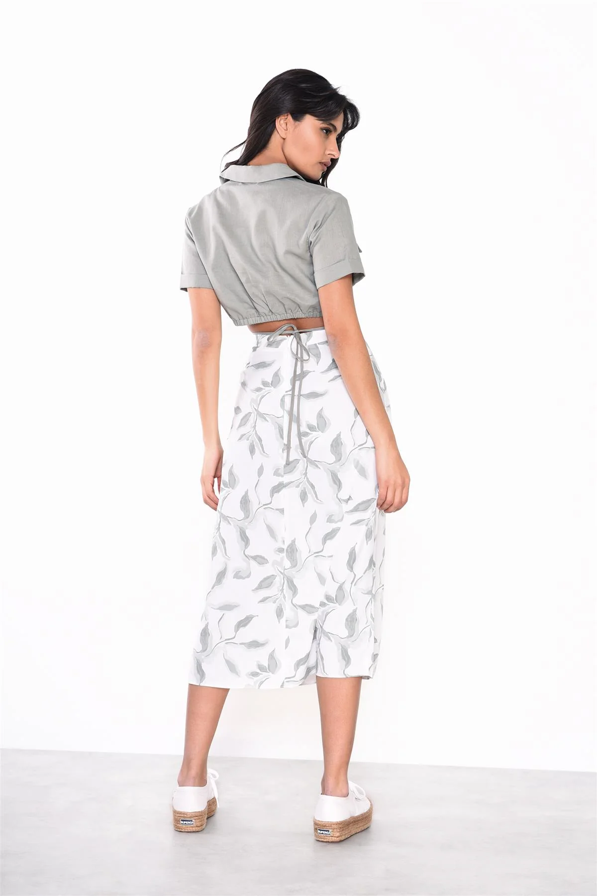 Soft-Sage-Floral High-Waisted Midi-Skirt