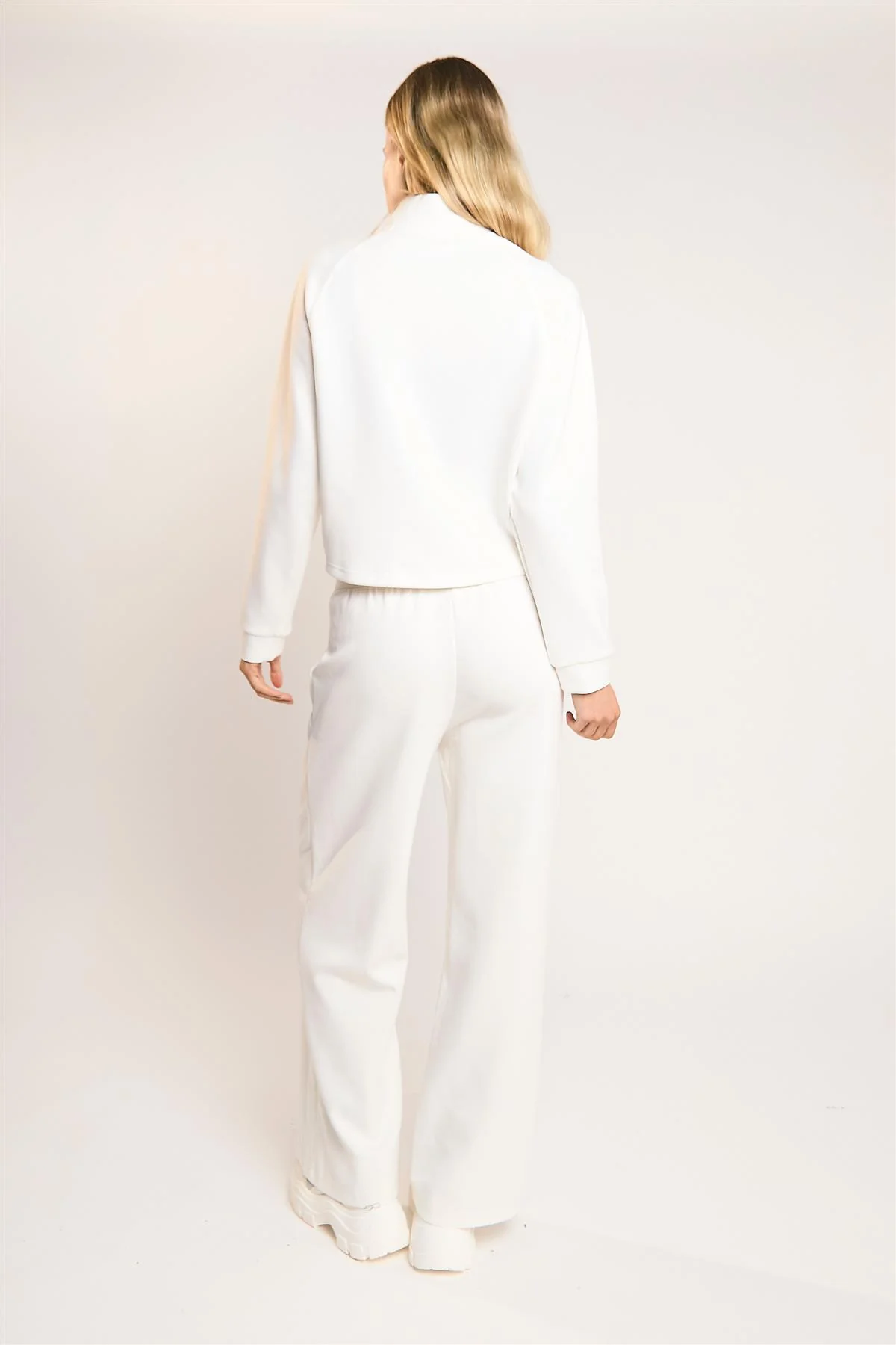 Agon Lounge Off White Wide-Leg Joggers