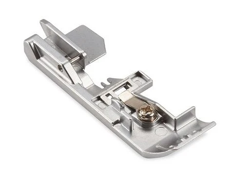 Bernina Standard Overlock Foot (with Tape Guide) (L 450/460)